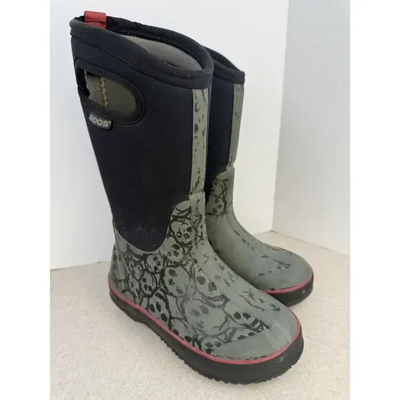 Kidz Bogg Boots Black Red Kids Size 13 Skulls Classic Slip On - Picture 1 of 10